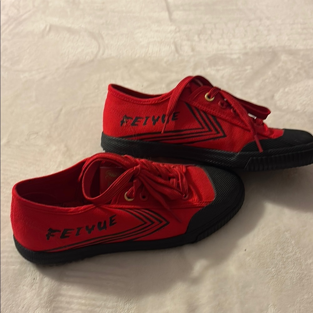 Feiyue Dynamic Red and Black Canvas Shoes